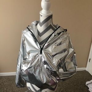 Metallic windbreaker